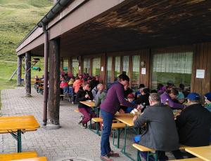 Gemeinsamer Älplerabend auf der Tannalp